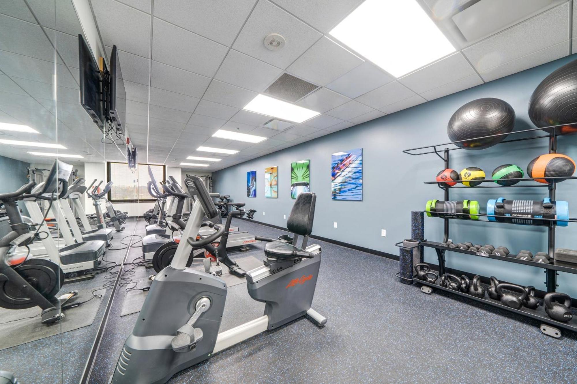 Luxe City Views Prime Location 24-7 Parking Gym Lounge Pittsburgh Buitenkant foto